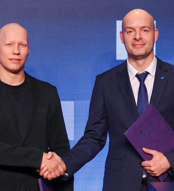 Представители «ХайТэк» и «Группы Астра» на форуме «Цифровые решения»