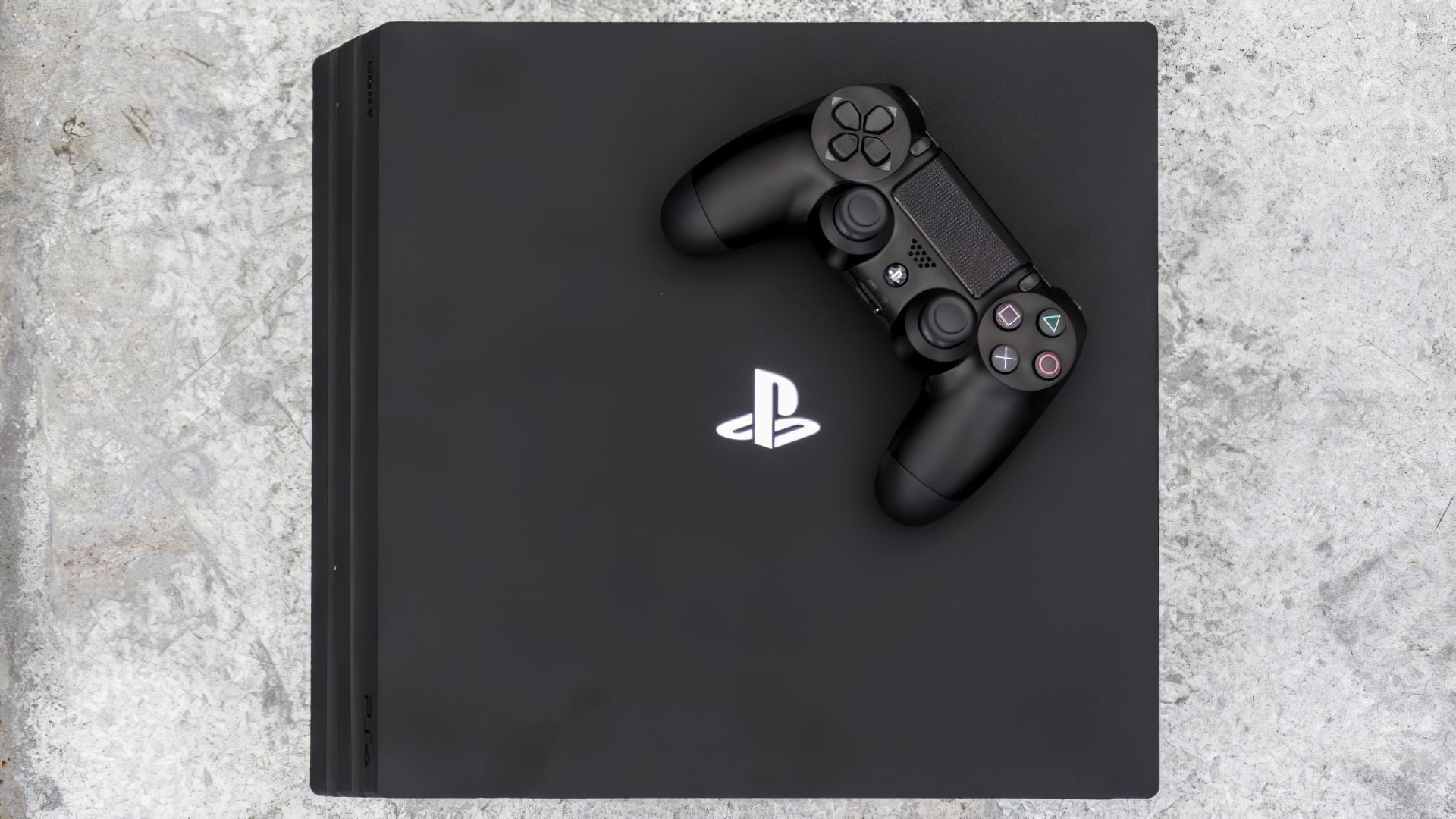 PlayStation 4 —лидер в области игр: почему? Есть ли смысл ее покупать в  2019 году?