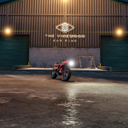 Pegassi Oppressor в автоклубе Вайнвуда.